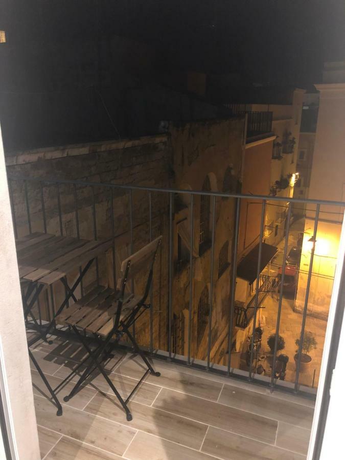 Macario Apartment In The Old Town Bari Eksteriør billede